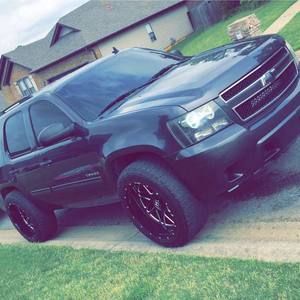 Meet your Posher, Jett